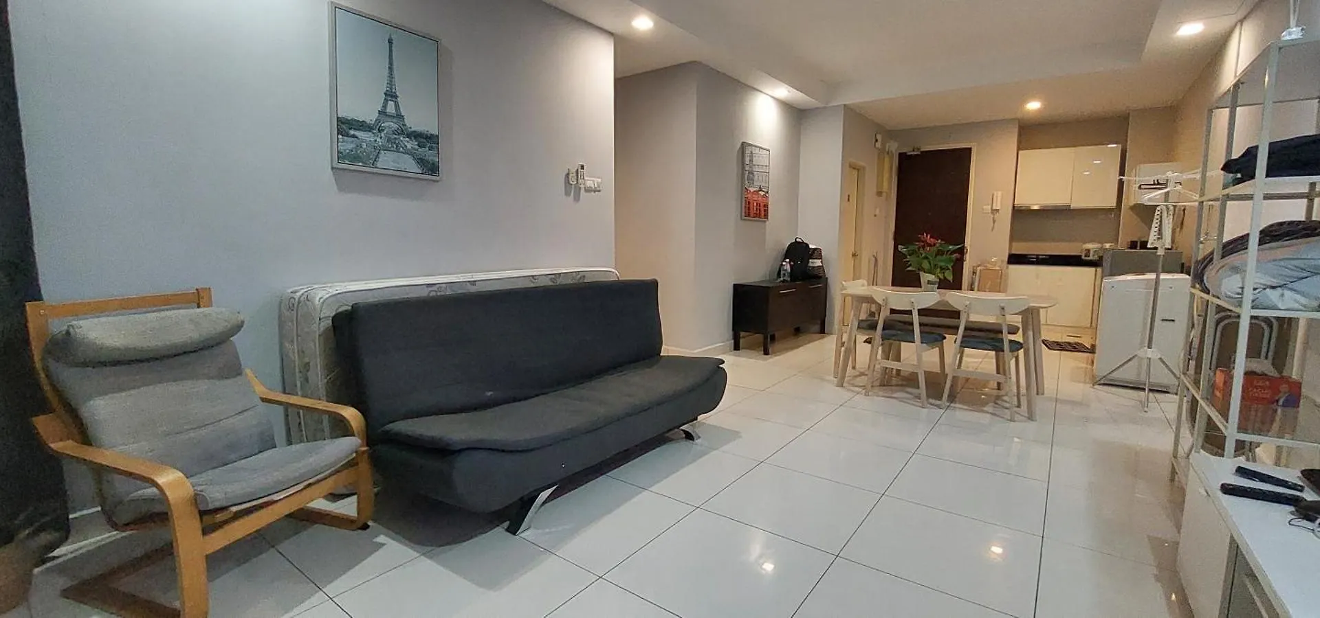Lamandaz Homestay At Central Residence Sg Besi Near Mrt And Tbs With 2 Bedrooms Kuala Lumpur Apartment