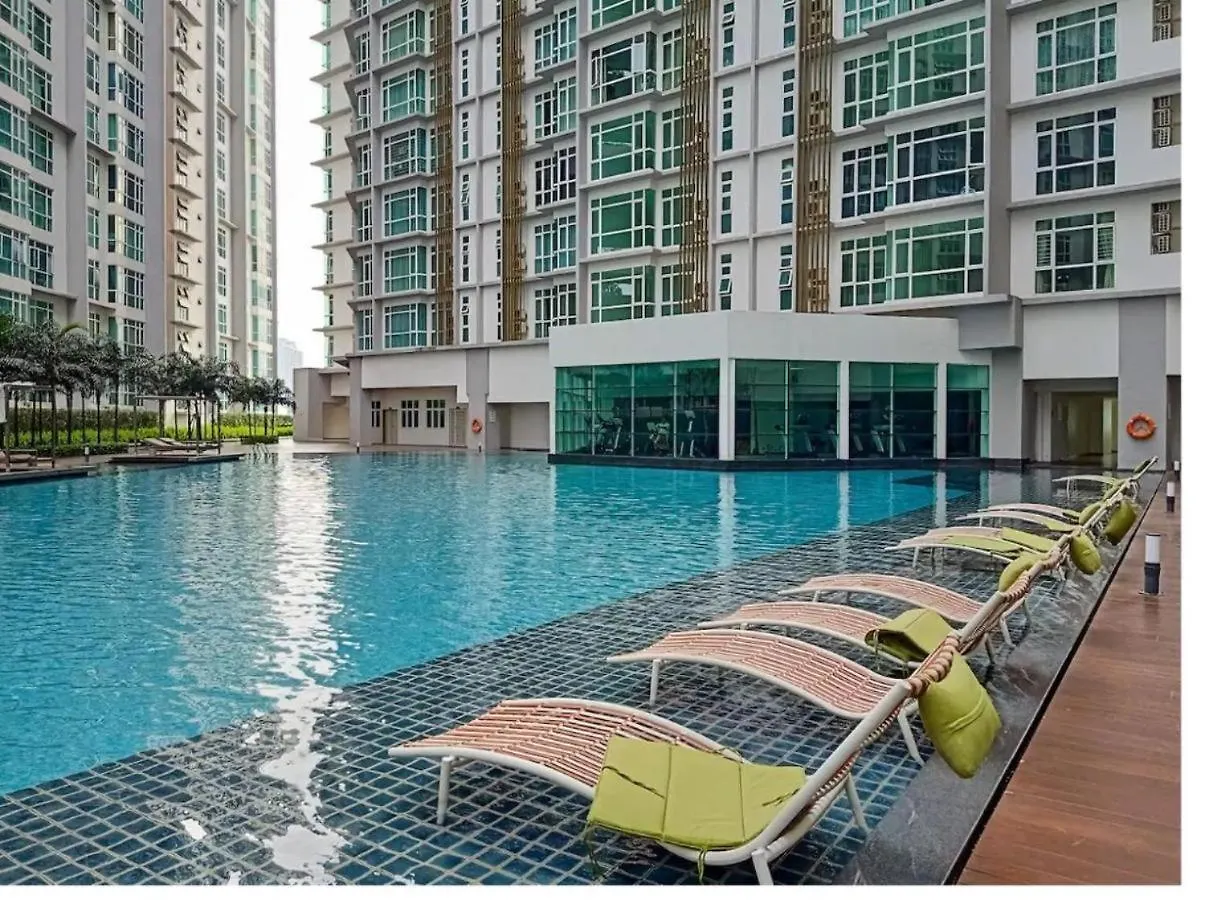 Lamandaz Homestay At Central Residence Sg Besi Near Mrt And Tbs With 2 Bedrooms Kuala Lumpur Malaysia